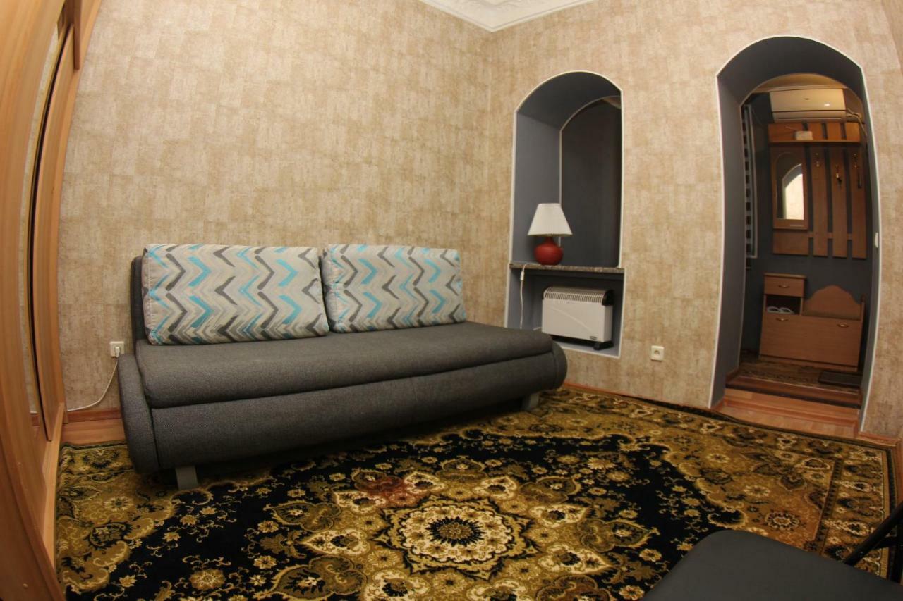 Apartment On Gimnazycheskaya Odessa Exterior photo